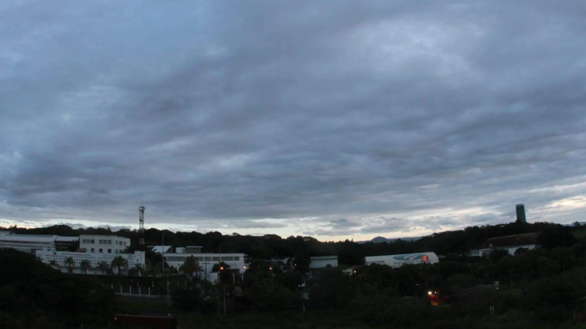 Continúa aviso especial por lluvias y tormentas en la entidad